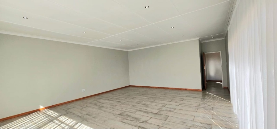 To Let commercial Property for Rent in Bloemfontein Rural Free State